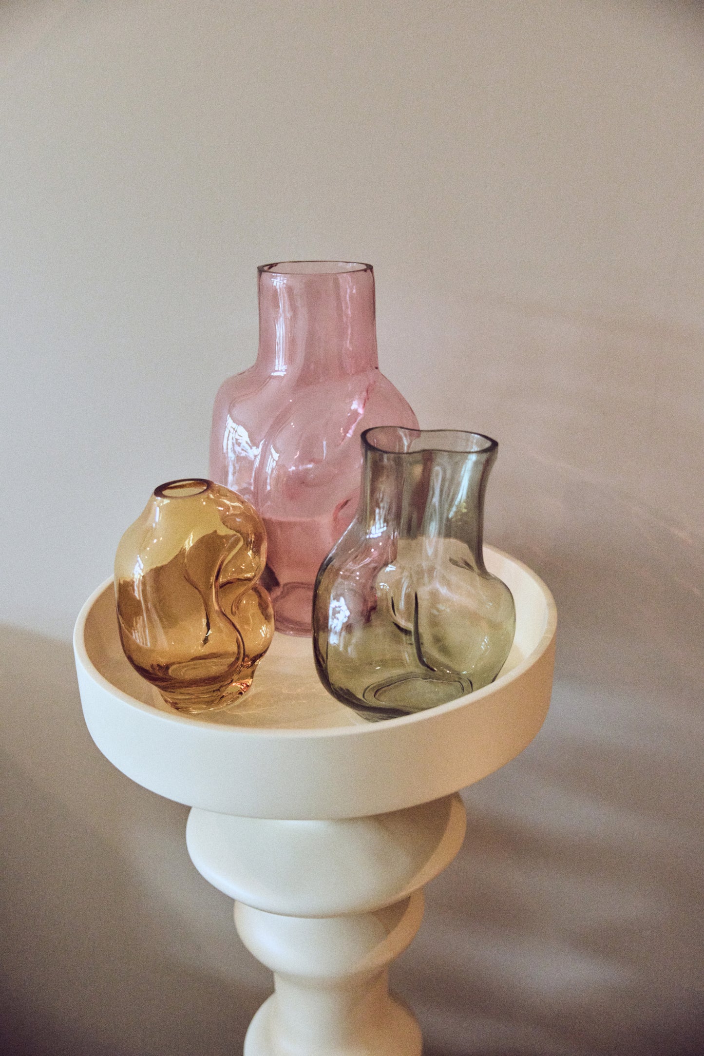 Vase en verre rose grand