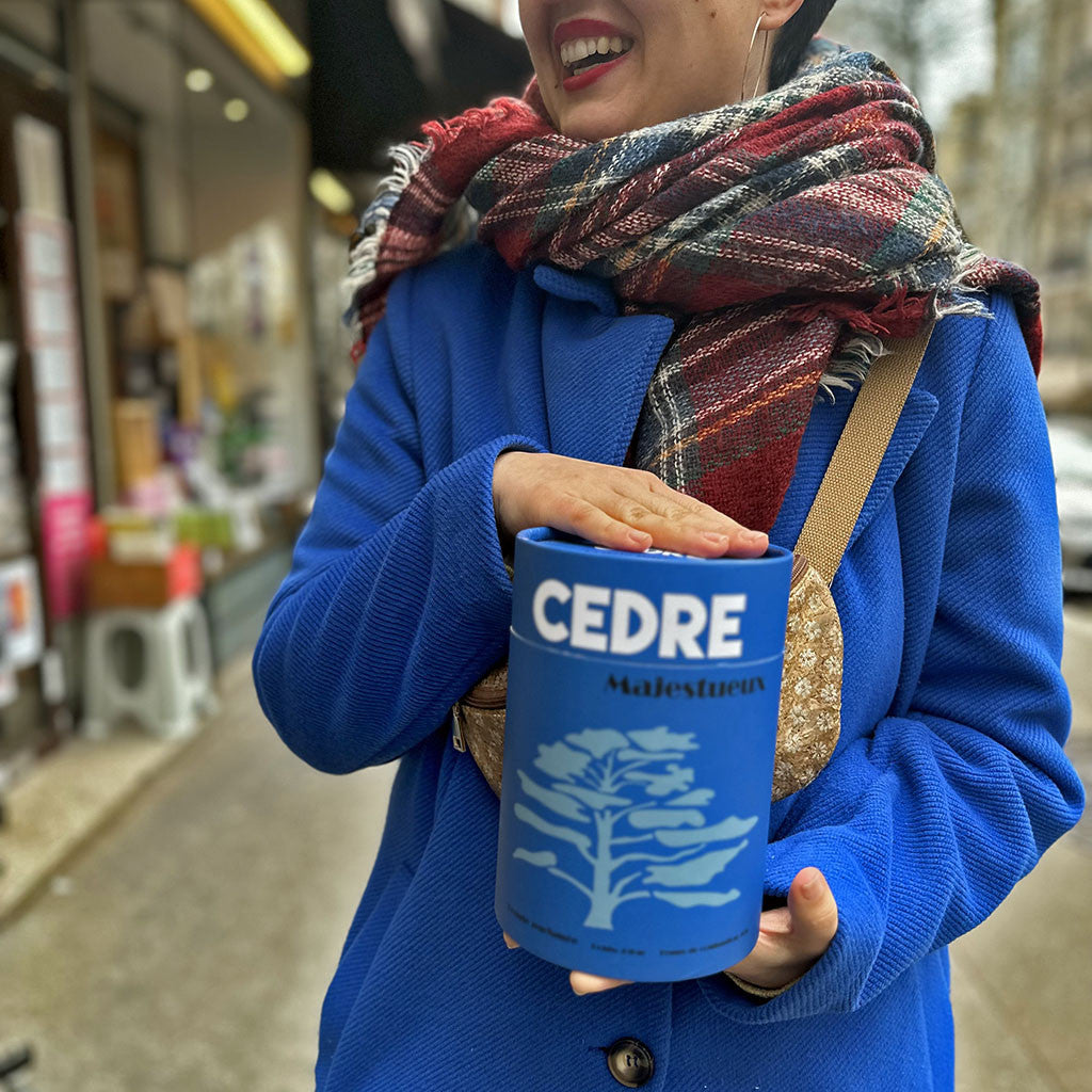 Bougie Arty Cèdre avec cloche