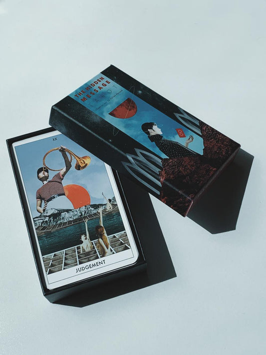 Tarot Le message caché par Julien Pacaud