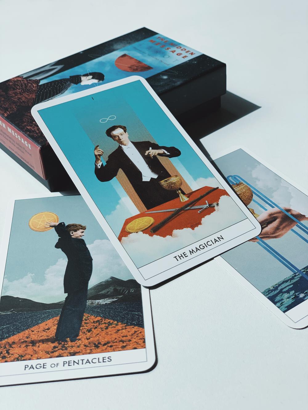 Tarot Le message caché par Julien Pacaud