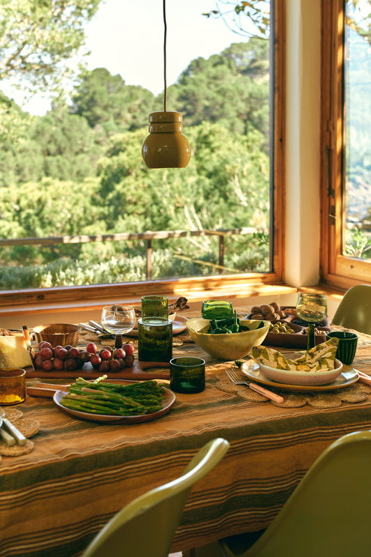 Assiette creuse en verre émeraude