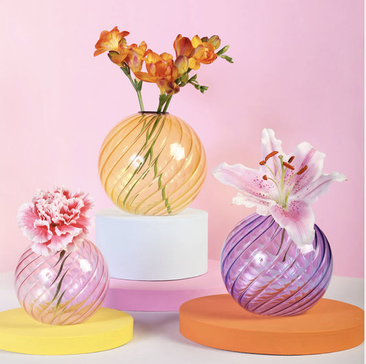 Vase spiral en verre violet