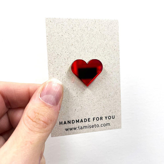 Pin's coeur rouge