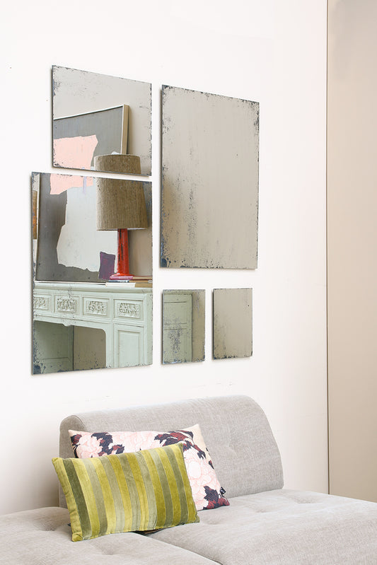 Miroir d'aspect antique